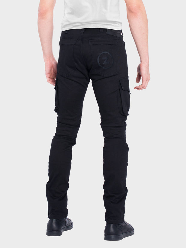 Protective motorcycle riding jeans made of stretch denim with UHMWPE by ZIN Motowear. Model CITY.