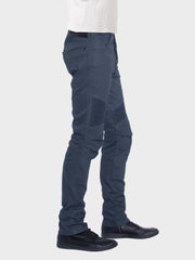 Protective motorcycle riding jeans made of stretch denim with UHMWPE by ZIN Motowear. Model D618.